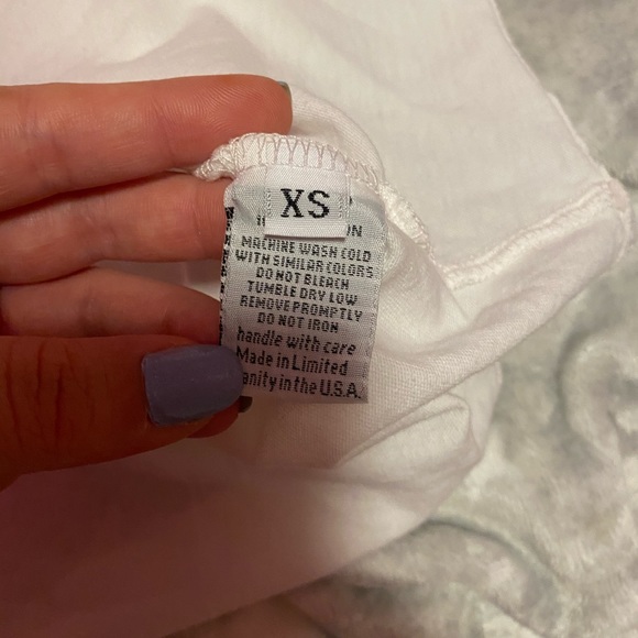 NWT GOOD MORNING TOKYO LAUREN MOSHI TSHIRT - Picture 6 of 6